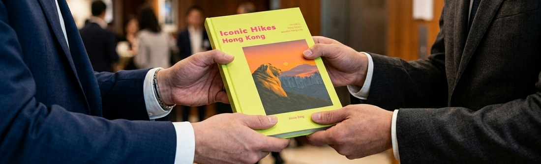 Farewell Gift for a Colleague Leaving Hong Kong: What to Give When the Team Chips In