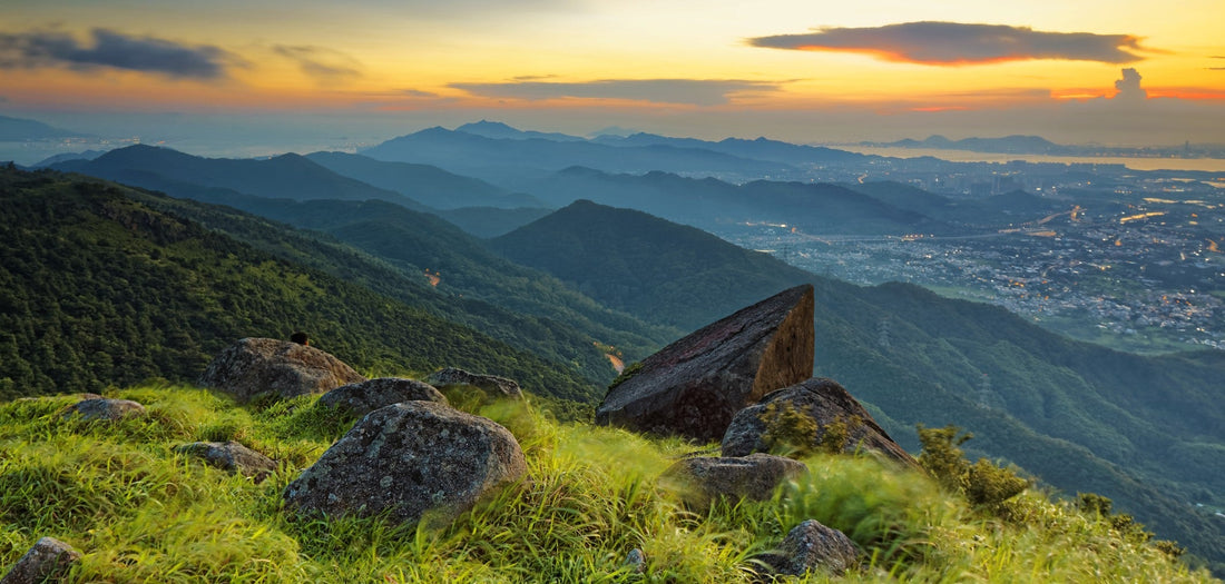 Tai Mo Shan Hike Hong Kong: To the Top of the City